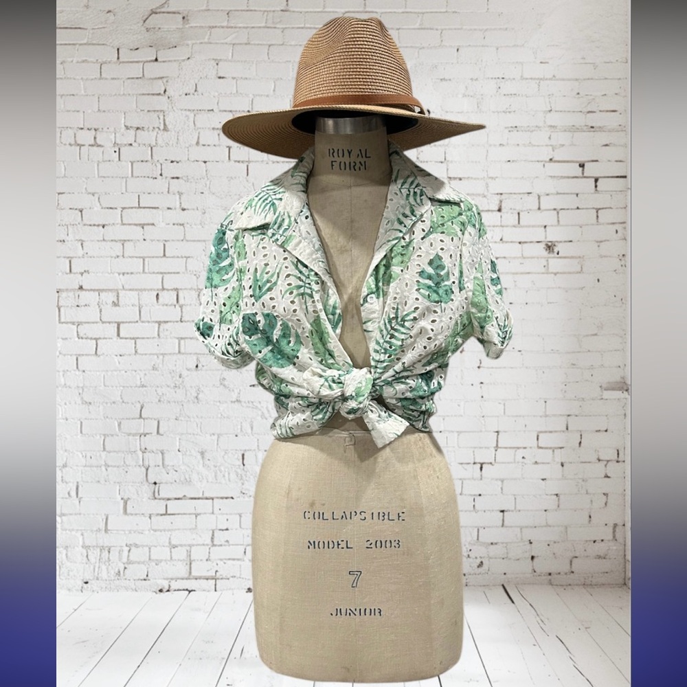 SHEIN Green and White Short Sleeve Tie Front Top